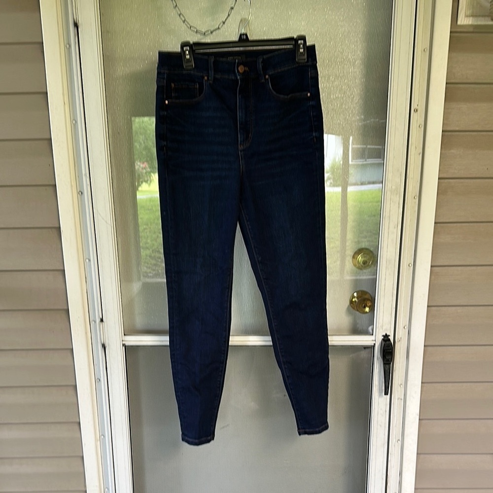 Ann Taylor Skinny Jeans size 8 women’s.